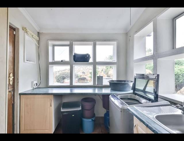 4 BEDROOM HOUSE FOR SALE IN WINCHESTER HILLS